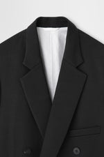 画像をギャラリービューアに読み込む, Wool Tricotine Double-Breasted Jacket in Black
