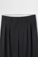 画像をギャラリービューアに読み込む, 5 Tuck Trouser in Wool Gabardine
