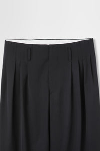 5 Tuck Trouser in Wool Gabardine