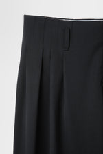 画像をギャラリービューアに読み込む, 5 Tuck Trouser in Wool Gabardine
