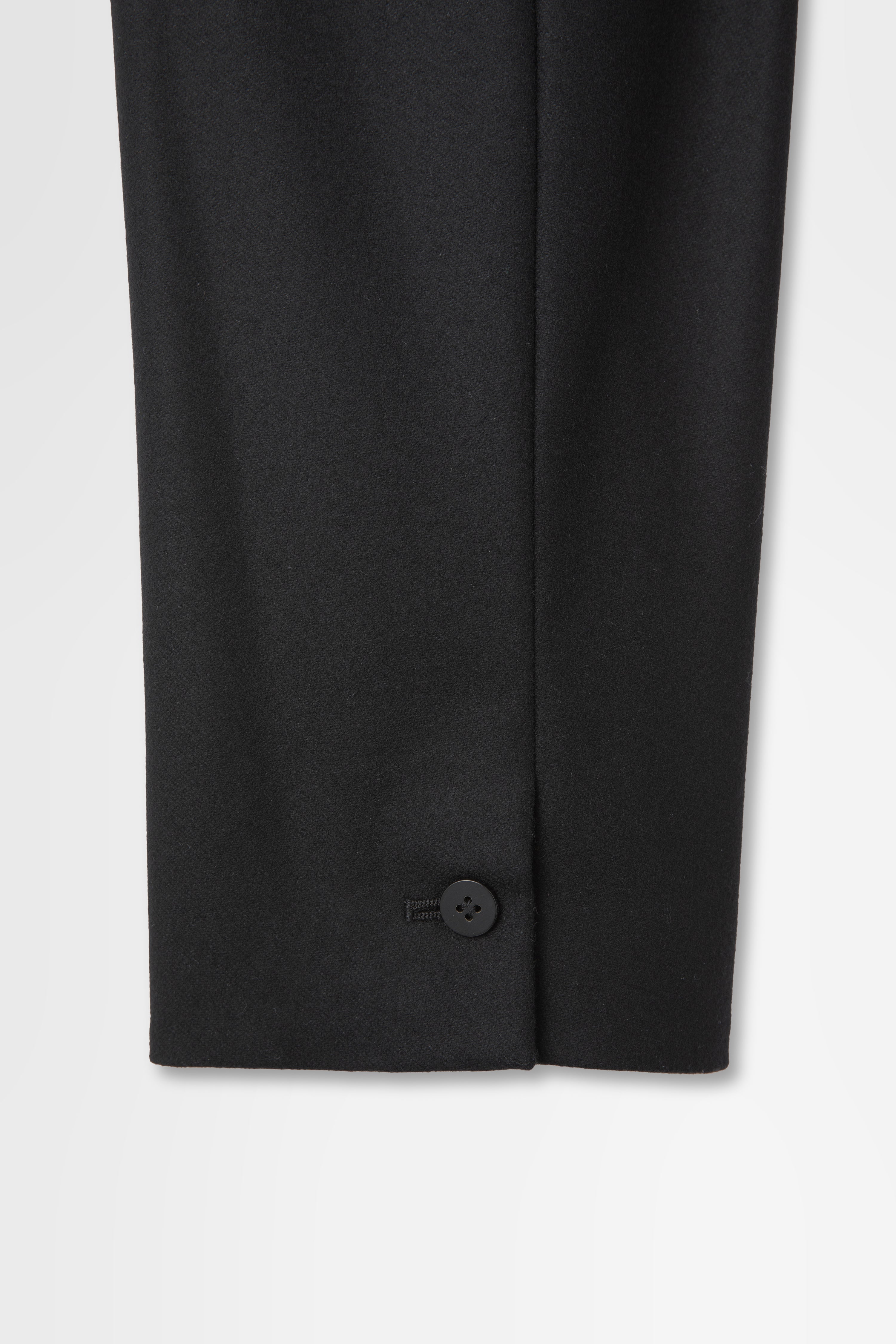 2 Button Jacket in Wool Flannel