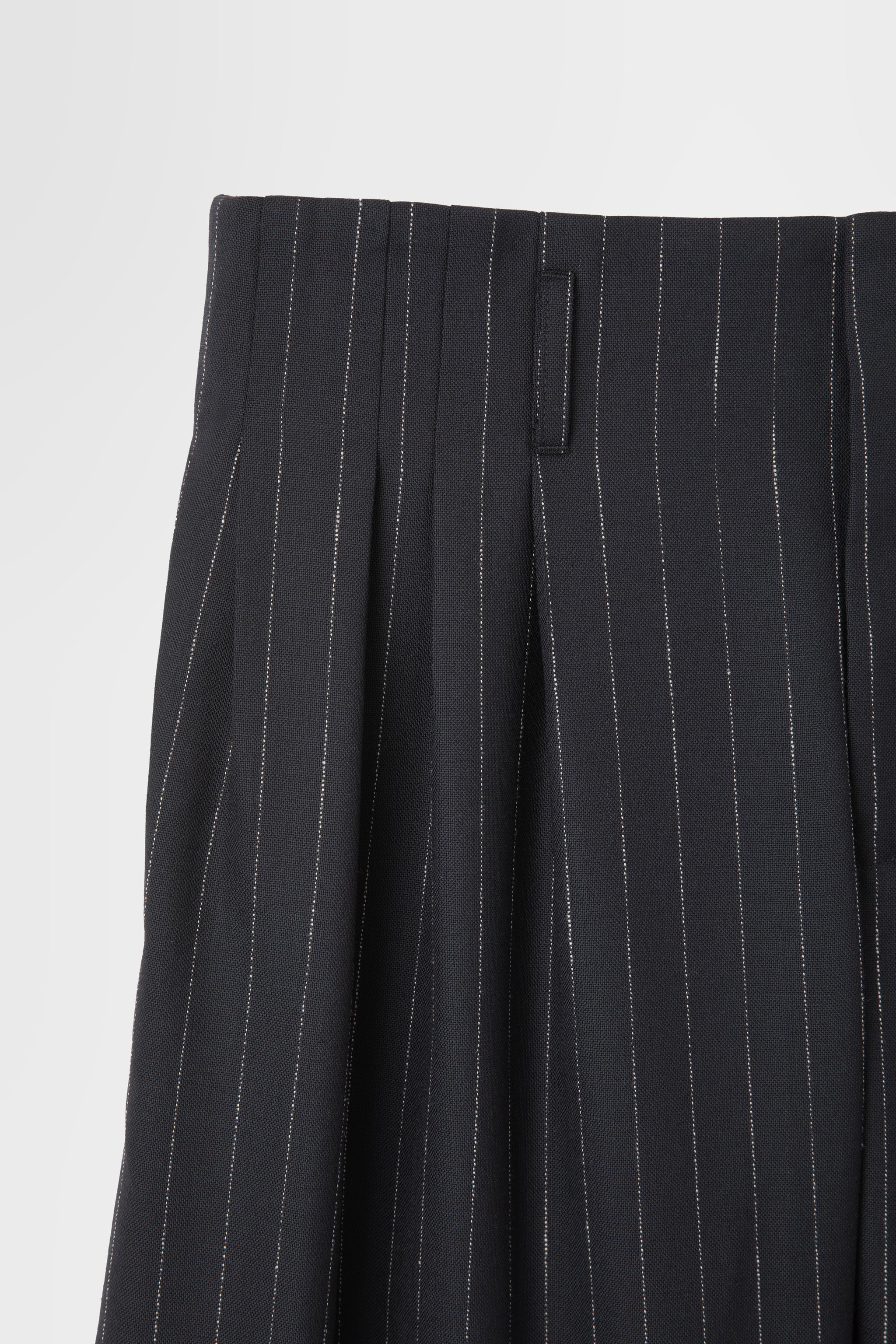 5 Tuck Trouser in Wool Pinstripe