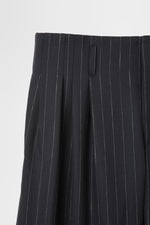 画像をギャラリービューアに読み込む, 5 Tuck Trouser in Wool Pinstripe
