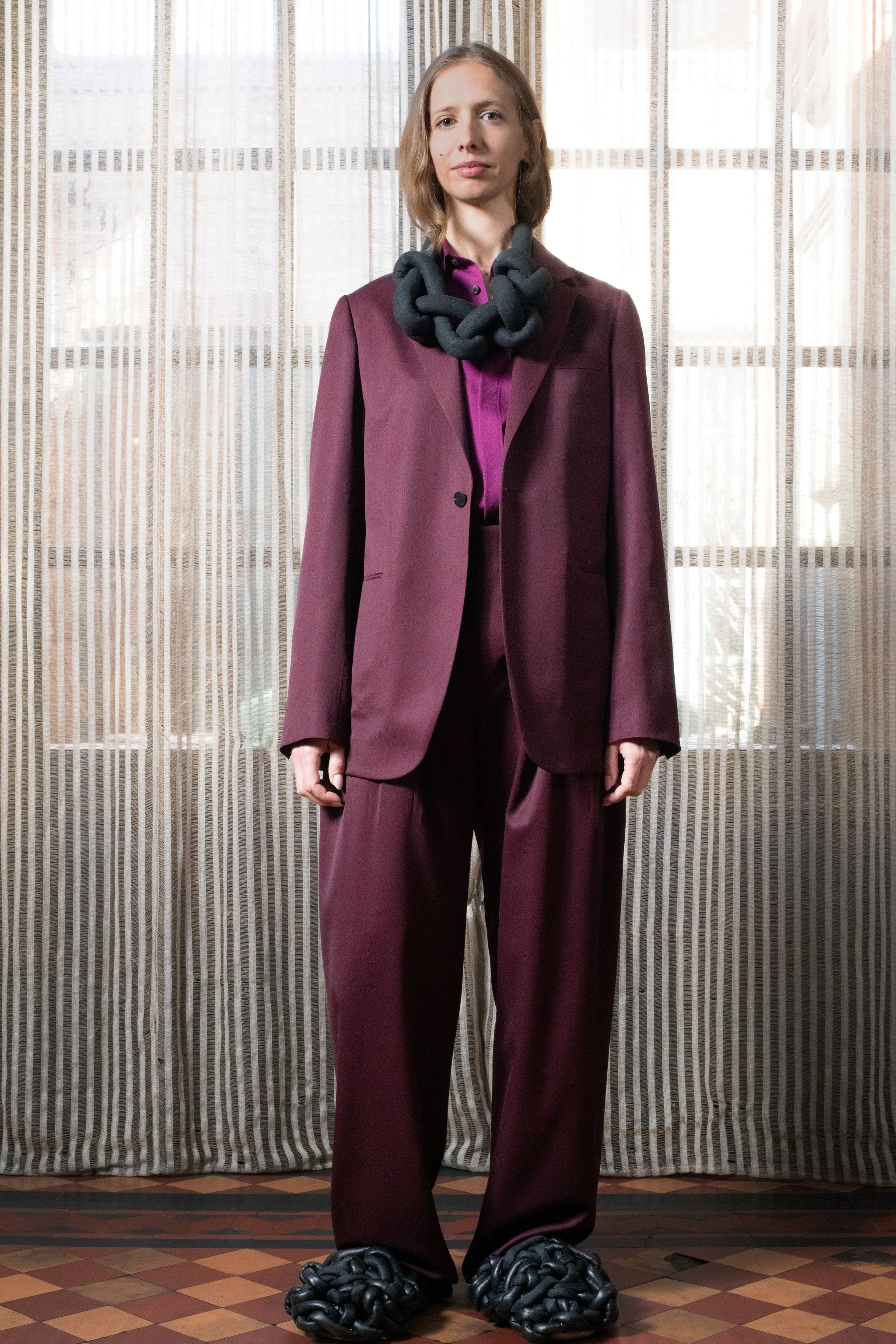 ５Tuck Trouser in Wool Gabardine