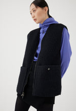 画像をギャラリービューアに読み込む, Alpaca Reversible Vest
