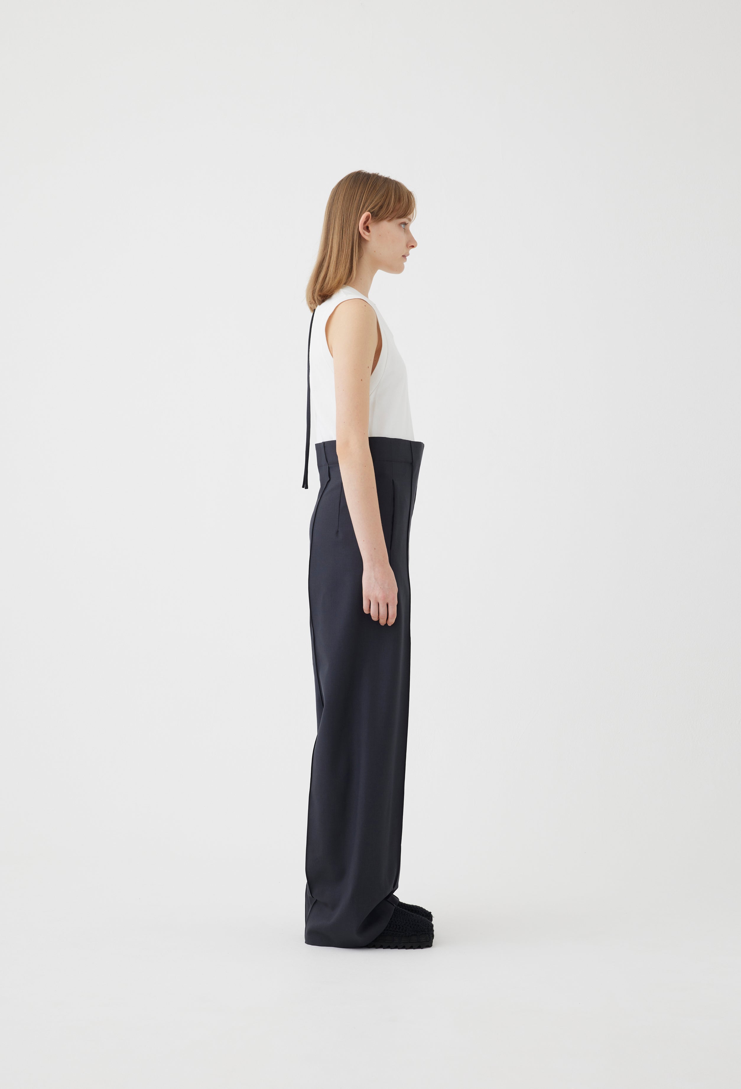 Tropical Wool Sleeveless Jumpsuit in Charcoal