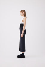 Load image into Gallery viewer, Jersey High-waisted Pencil Skirt in Black
