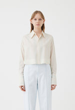 Load image into Gallery viewer, Cropped Wool Shirt in White Stripe
